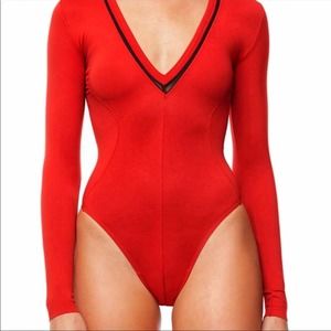 Good American Low Down Red V-Neck Thong Bodysuit Long Sleeve Size XS